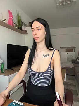 Snapshot of Celine_Roxelle chatting on April 25, 1:52 pm Celine Roxelle online show from April 25, 1:52 pm