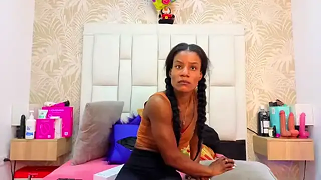 dafnnelewis online show from April 7, 2:28 pm