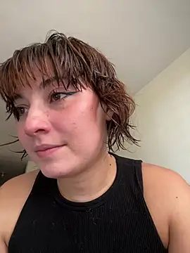 Snapshot of Maggie_Geller chatting on June 12, 7:13 pm Maggie Geller online show from June 12, 7:13 pm
