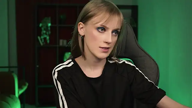 KiraMontoya online show from January 18, 6:34 pm