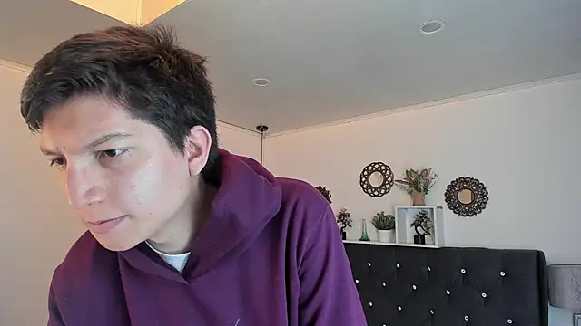Golden-Boyy online show from October 4, 3:59 am