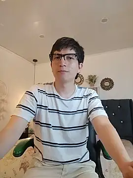 Golden-Boyy online show from October 5, 3:38 am