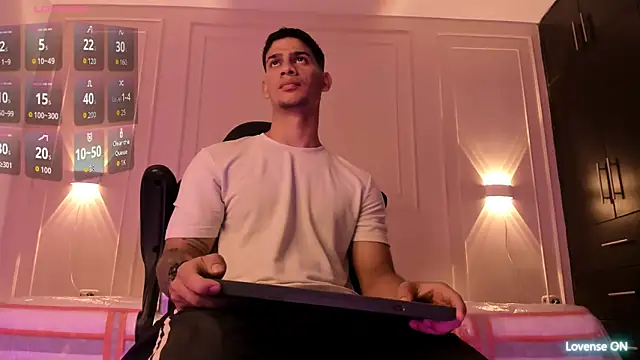 ANDRES STUD online show from May 31, 4:20 am