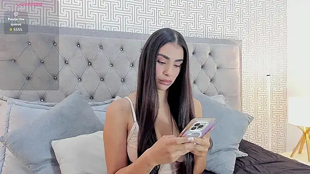 FelicityAdams online show from October 28, 1:36 pm