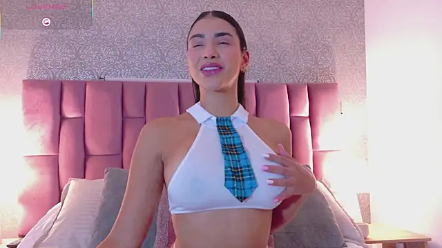 FelicityAdams online show from February 18, 3:41 pm