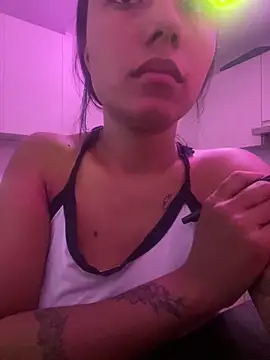 julieta fn online show from March 27, 1:44 pm