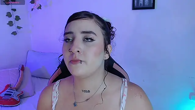 Snapshot of alaia_sweetxxx chatting on May 30, 9:12 pm alaia sweetxxx online show from May 30, 9:12 pm