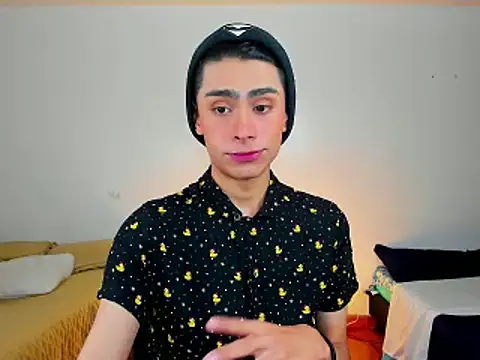 Snapshot of steve__gray chatting on February 4, 2:21 pm steve gray online show from February 4, 2:21 pm