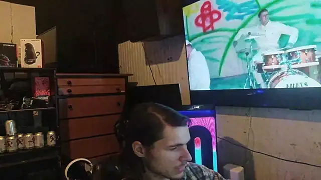 Snapshot of nuttyking2022 chatting on February 7, 8:29 am nuttyking2022 online show from February 7, 8:29 am