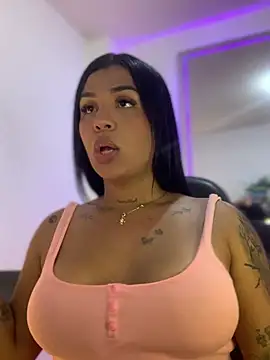 Snapshot of tinalove7 chatting on January 18, 9:07 pm tinalove7 online show from January 18, 9:07 pm