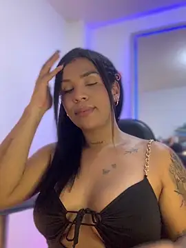 Snapshot of tinalove7 chatting on March 1, 10:01 pm tinalove7 online show from March 1, 10:01 pm