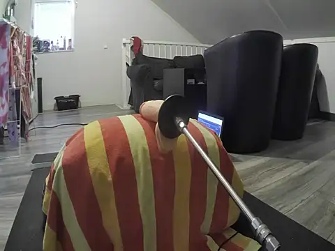 YourLoveBoyKevin online show from February 27, 3:45 pm