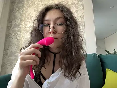 Tw1nFlame online show from February 11, 4:11 am