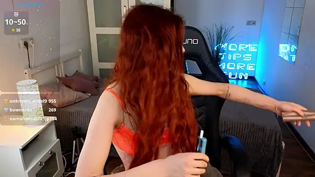 Snapshot of Katy_diamond_ chatting on March 21, 8:39 am Katy diamond online show from March 21, 8:39 am