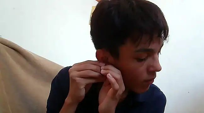 Snapshot of ChavoOT chatting on February 25, 7:25 pm ChavoOT online show from February 25, 7:25 pm