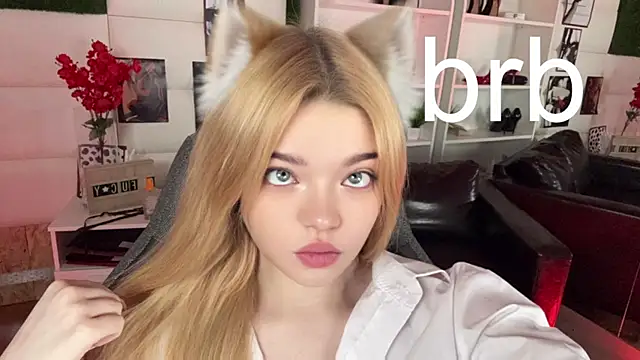 AdeleCartier online show from February 27, 3:36 am