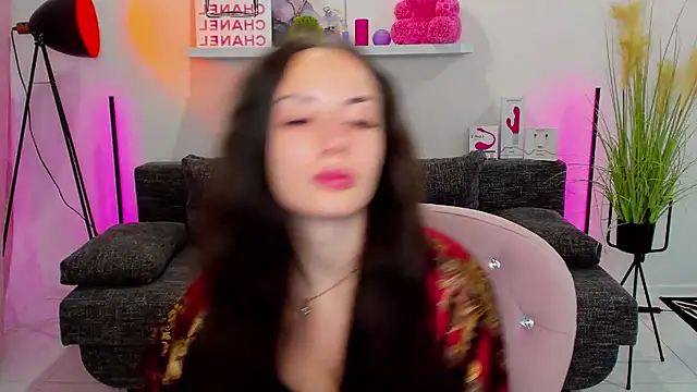 Snapshot of Suga_babe chatting on March 17, 6:29 am Suga babe online show from March 17, 6:29 am