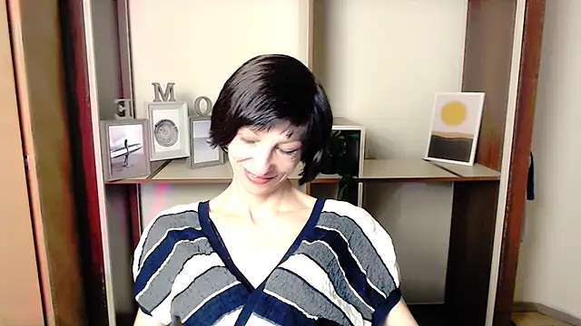  AngeliaFlow  online show from October 2, 6:42 am
