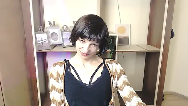  AngeliaFlow  online show from October 17, 7:33 am