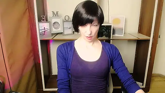  AngeliaFlow  online show from January 13, 11:15 am