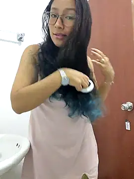 Snapshot of isabella_beauty_01 chatting on February 28, 1:25 pm isabella beauty 01 online show from February 28, 1:25 pm