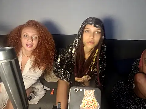 Snapshot of nickelfie chatting on March 1, 10:13 am nickelfie online show from March 1, 10:13 am