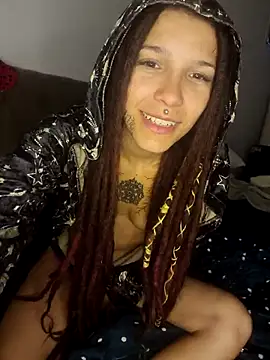 Snapshot of nickelfie chatting on March 4, 9:29 am nickelfie online show from March 4, 9:29 am