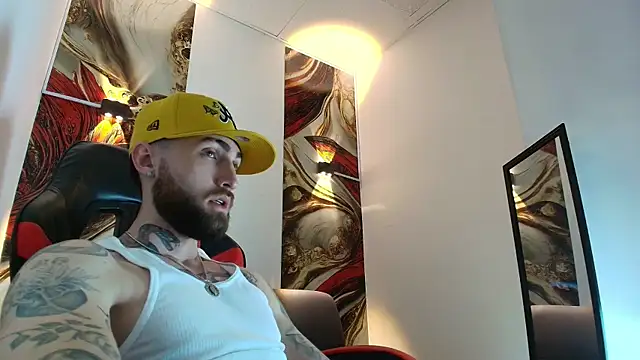 Luke davis01 online show from January 6, 1:15 pm