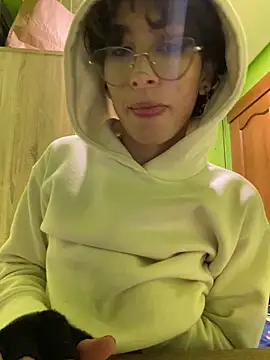 stormmart18 online show from February 5, 10:22 pm