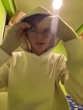 stormmart18 online show from February 9, 12:17 am