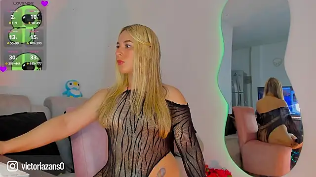 Vickyallien online show from July 22, 2:53 pm