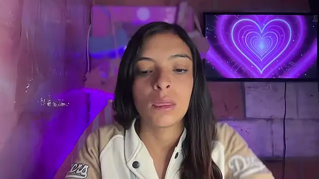 Skye Moore online show from June 23, 10:35 am