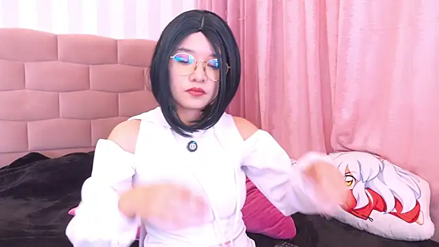 Snapshot of NataliaNovak chatting on June 5, 12:44 pm NataliaNovak online show from June 5, 12:44 pm