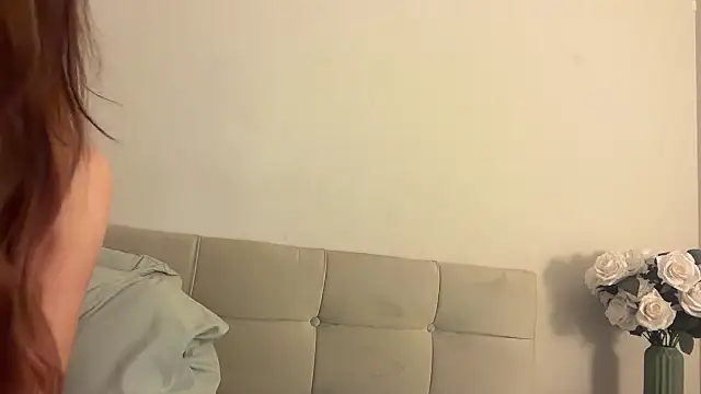 skyejde online show from November 10, 7:13 pm