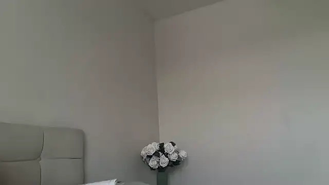 skyejde online show from November 15, 9:17 am