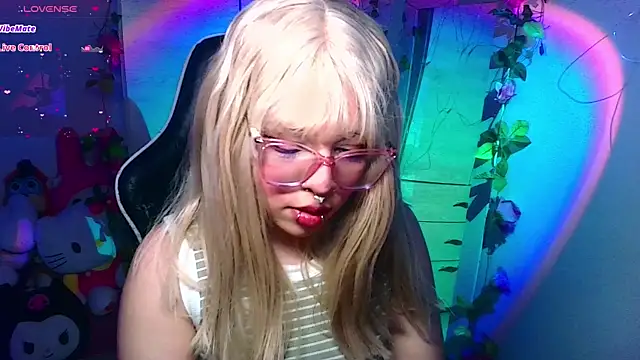 Snapshot of BunnyLilith_ chatting on September 13, 11:59 pm BunnyLilith  online show from September 13, 11:59 pm