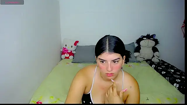 Snapshot of hello_kityy25 chatting on July 16, 1:50 pm hello kityy25 online show from July 16, 1:50 pm