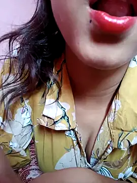 Snapshot of shnaz_1 chatting on September 15, 9:53 am shnaz 1 online show from September 15, 9:53 am