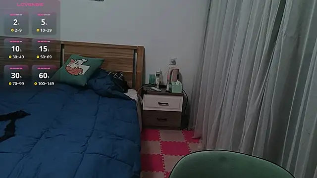 Snapshot of vi-vi-11 chatting on March 1, 1:18 pm vi-vi-11 online show from March 1, 1:18 pm