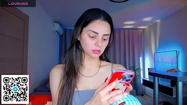 EmiliaZen online show from February 14, 2:14 pm