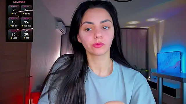 Snapshot of EmiliaZen chatting on April 22, 6:42 pm EmiliaZen online show from April 22, 6:42 pm