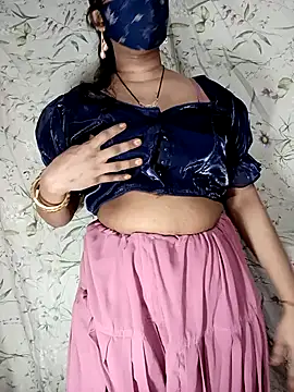 Snapshot of Crazybhabhi chatting on May 2, 9:42 pm Crazybhabhi online show from May 2, 9:42 pm