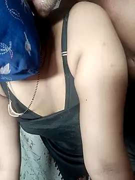 Snapshot of Crazybhabhi chatting on May 3, 8:37 pm Crazybhabhi online show from May 3, 8:37 pm