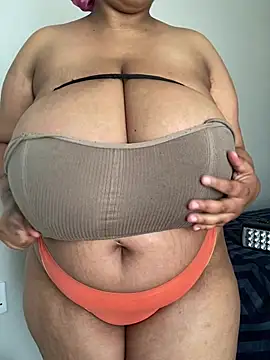 NonoGotBoobies online show from July 12, 9:55 am