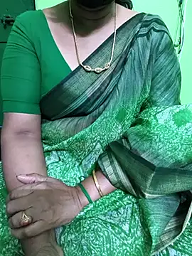 Snapshot of niiveditha chatting on March 12, 6:11 pm niiveditha online show from March 12, 6:11 pm