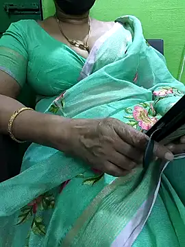 Snapshot of niiveditha chatting on October 9, 2:48 pm niiveditha online show from October 9, 2:48 pm