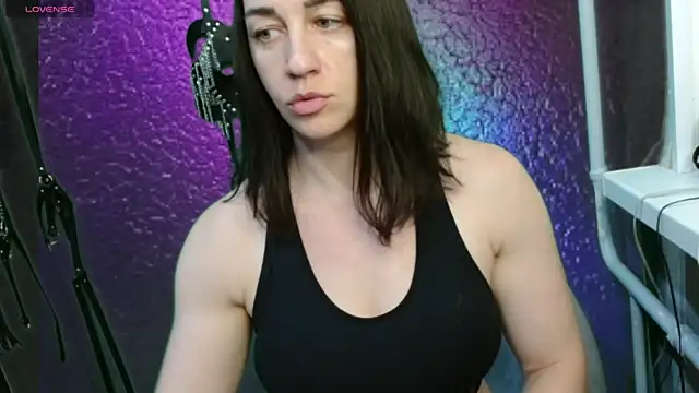 Snapshot of FetishLady89 chatting on June 12, 5:23 pm FetishLady89 online show from June 12, 5:23 pm