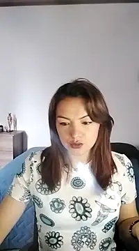 PenelopeMist online show from March 8, 3:45 pm