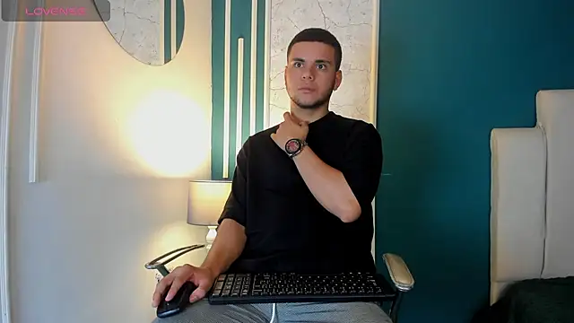 Snapshot of Sebastian_Phoenix chatting on February 10, 11:57 am Sebastian Phoenix online show from February 10, 11:57 am