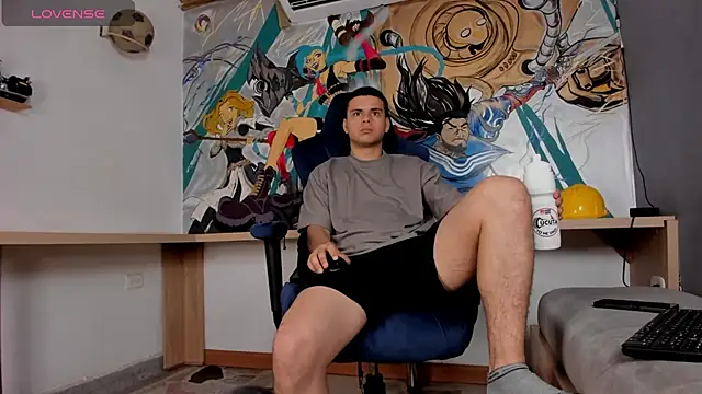 Snapshot of Sebastian_Phoenix chatting on March 7, 2:57 am Sebastian Phoenix online show from March 7, 2:57 am